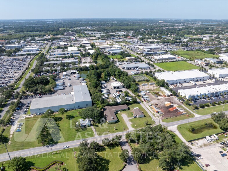 1216 E Story Rd, Winter Garden, FL à vendre - Photo de l’immeuble – Image 2 sur 24