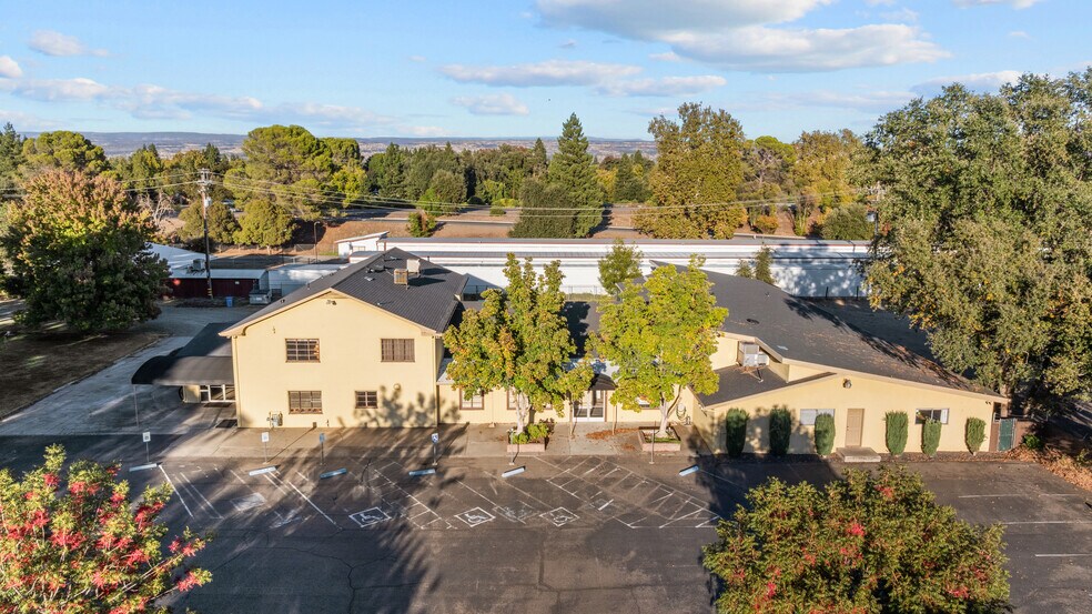 355 Panama Ave, Chico, CA à vendre - Photo de l’immeuble – Image 3 sur 57