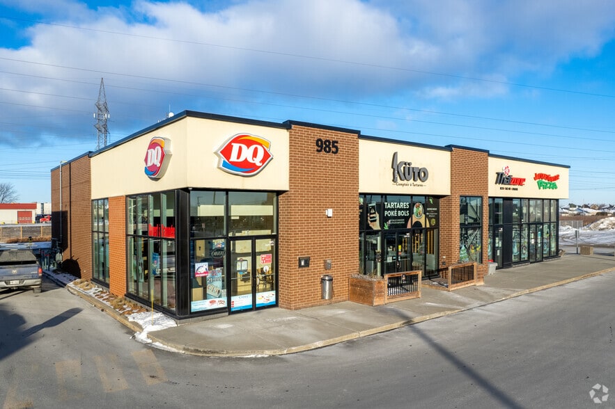 985 Boul Des Prés-Verts, La Prairie, QC à louer - Photo principale – Image 1 sur 3