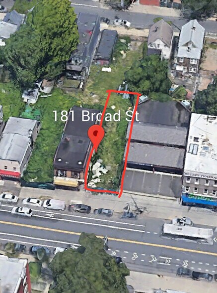 181 Broad St, Staten Island, NY à vendre - Photo principale – Image 1 sur 2