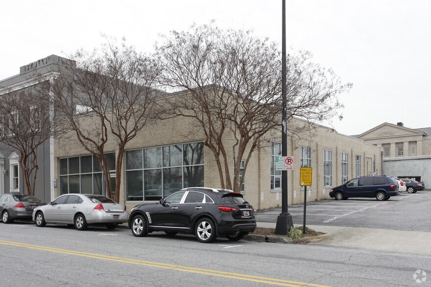 312 E Coffee St, Greenville, SC à louer - Photo de l’immeuble – Image 1 sur 11