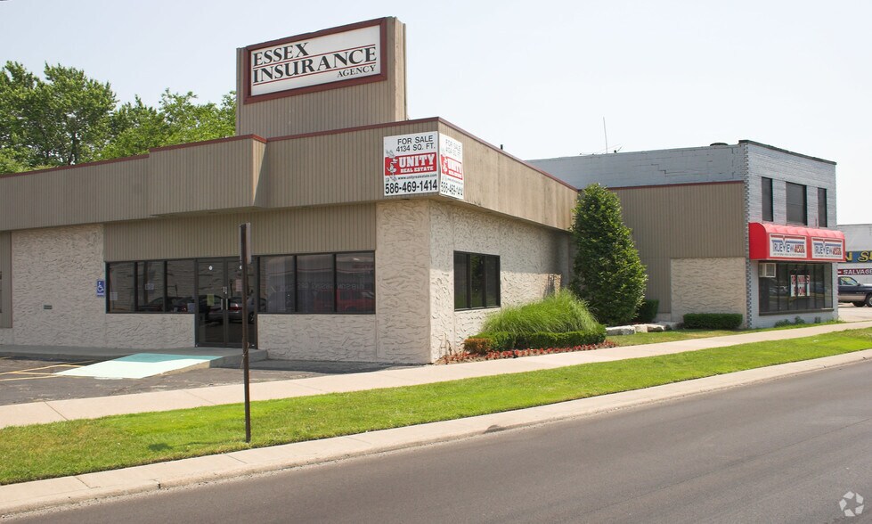 26600 Gratiot Ave, Roseville, MI à louer - Photo de l’immeuble – Image 2 sur 3