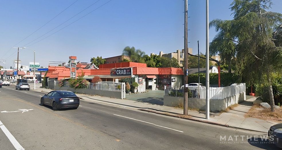 5818-5820 Melrose Ave, Los Angeles, CA à louer - Photo principale – Image 1 sur 4