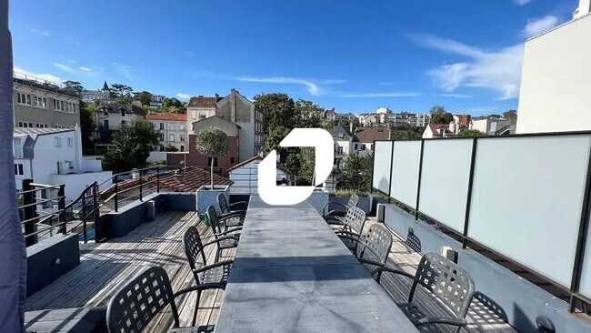 Plus de détails pour Bureau à louer