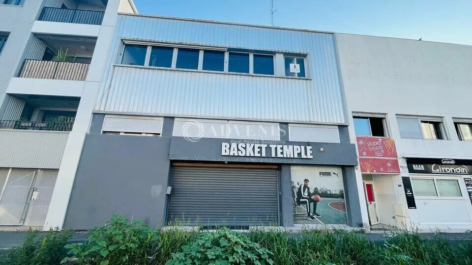 Local commercial dans Bordeaux à louer - Photo de l’immeuble – Image 1 sur 12