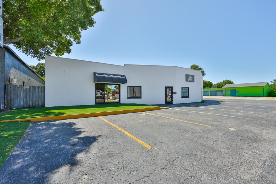 1801 28th St N, Saint Petersburg, FL à vendre - Photo de l’immeuble – Image 2 sur 23