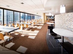 211 Main St, San Francisco, CA à louer Photo intérieure– Image 2 sur 14