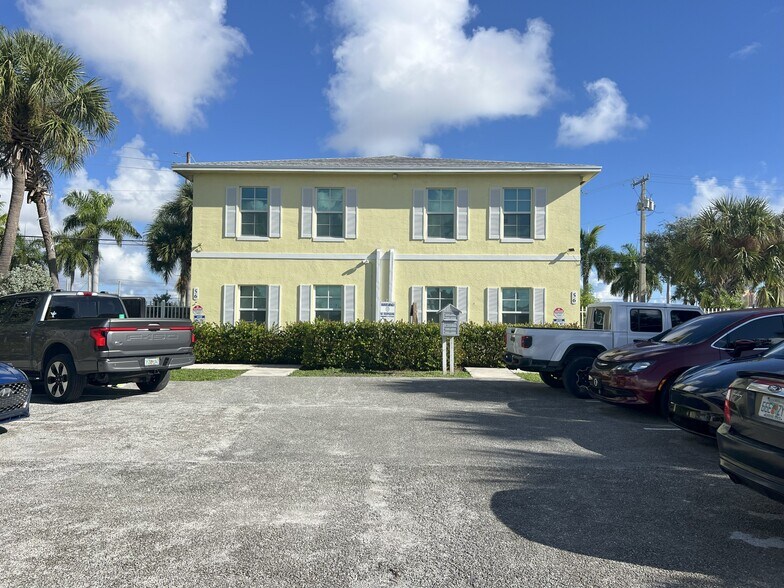 56 W 12th St, West Palm Beach, FL à vendre - Photo de l’immeuble – Image 3 sur 21