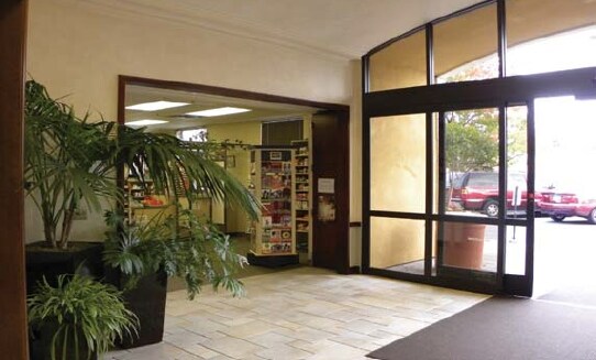 455 O'Connor Dr, San Jose, CA à louer - Hall d’entrée – Image 2 sur 9
