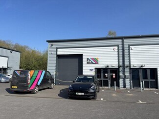 Plus de détails pour Lister Rd, Dursley - Industriel/Logistique à louer