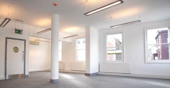 190 Camden High St, Londres à louer - Photo de l’immeuble – Image 1 sur 14