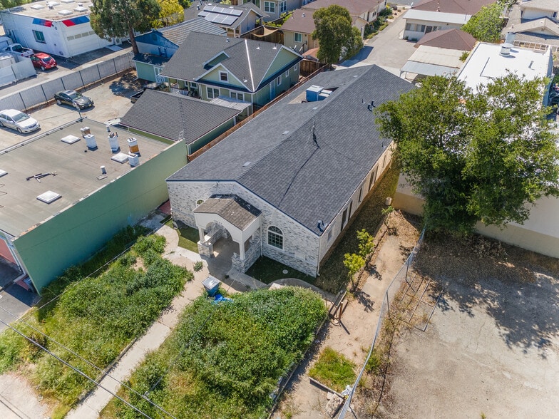10201 Imperial Ave, Cupertino, CA à vendre - Photo de l’immeuble – Image 2 sur 16