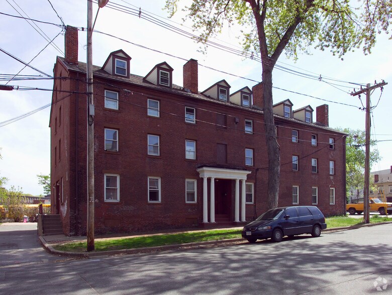 157-159 Exchange St, Chicopee, MA à vendre - Photo principale – Image 1 sur 3