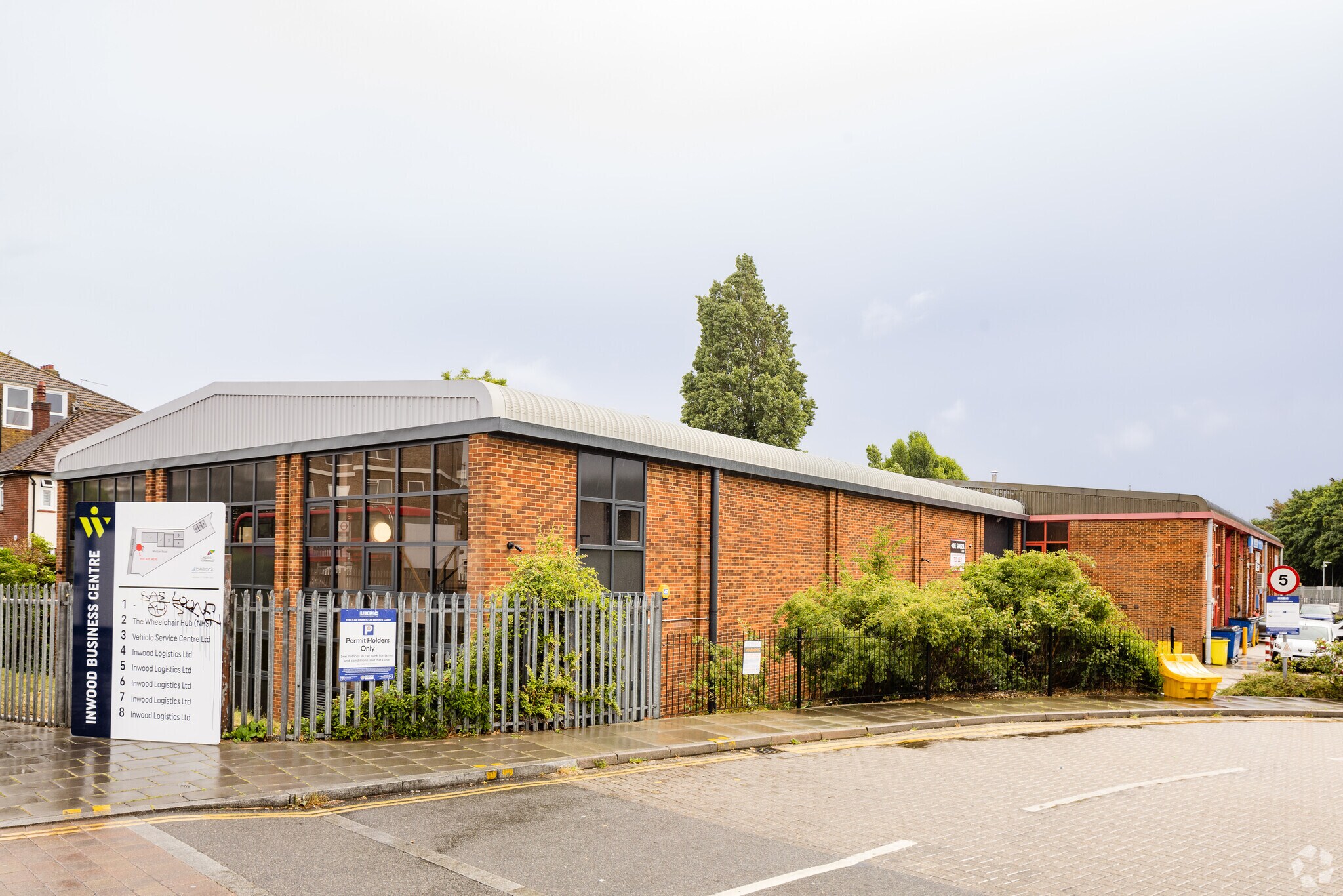 Whitton Rd, Hounslow à louer Photo principale– Image 1 sur 4