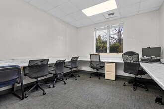 108 W Main St, Norton, MA à louer Photo intérieure– Image 2 sur 11