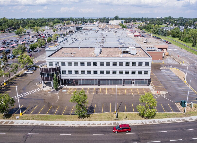 2018 Sherwood Dr, Sherwood Park, AB à louer - Photo de l’immeuble – Image 2 sur 4