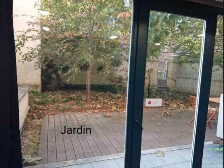 Bureau dans Pantin à louer - Photo de l’immeuble – Image 2 sur 7