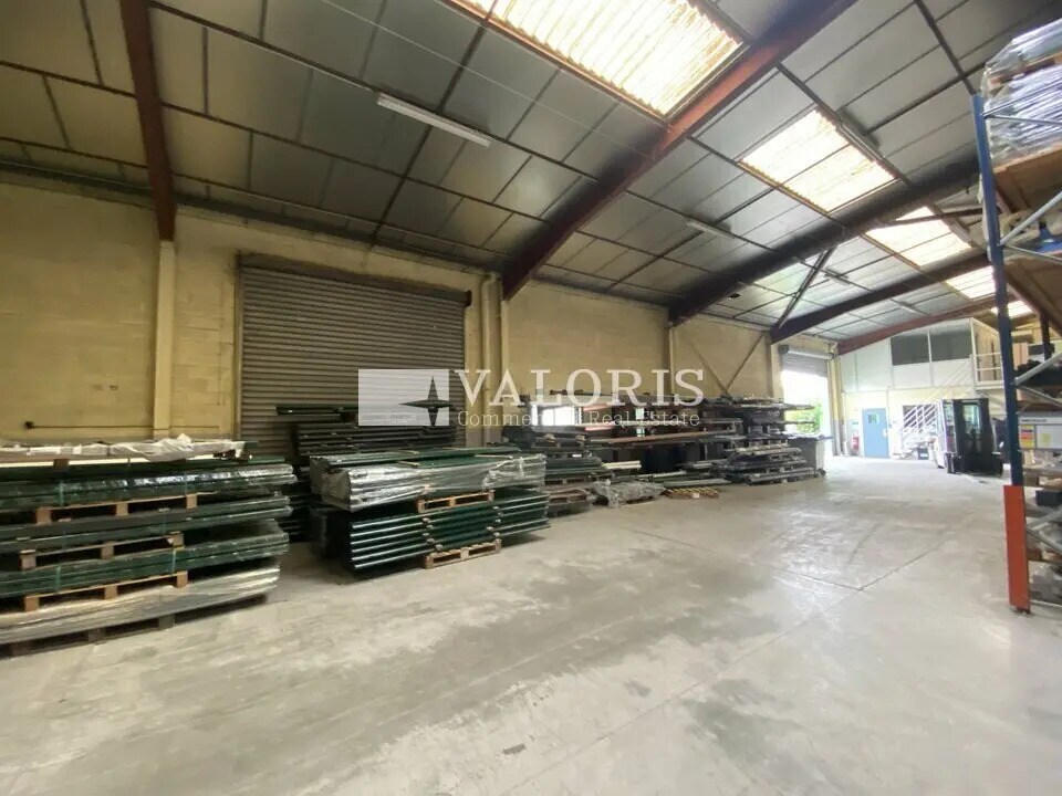 Bureau dans Pusignan à louer Photo intérieure– Image 1 sur 6