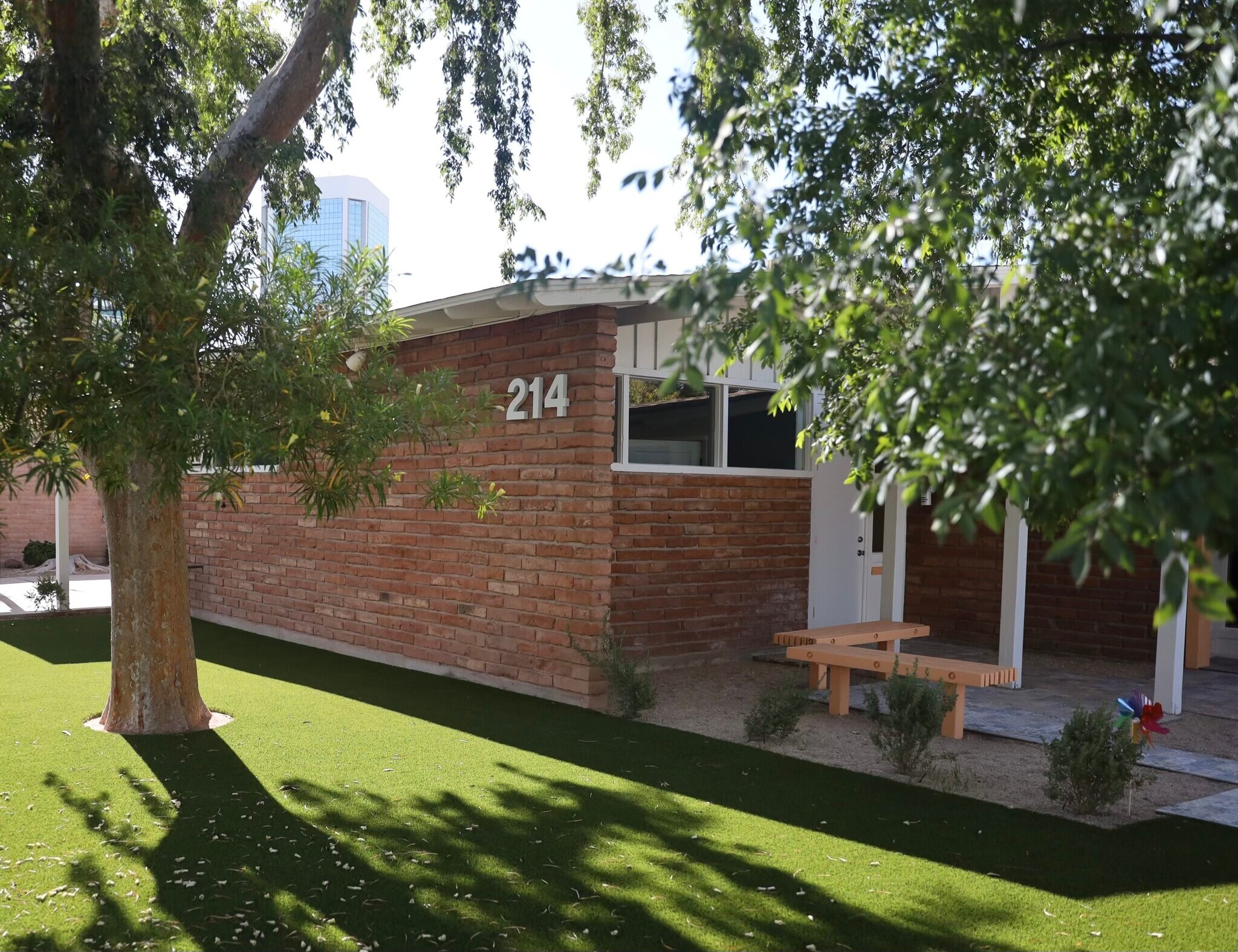 214 E Monterey Way, Phoenix, AZ à vendre Photo de l’immeuble– Image 1 sur 11
