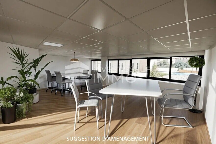 Bureau dans Bourg-la-Reine à louer - Photo de l’immeuble – Image 1 sur 6