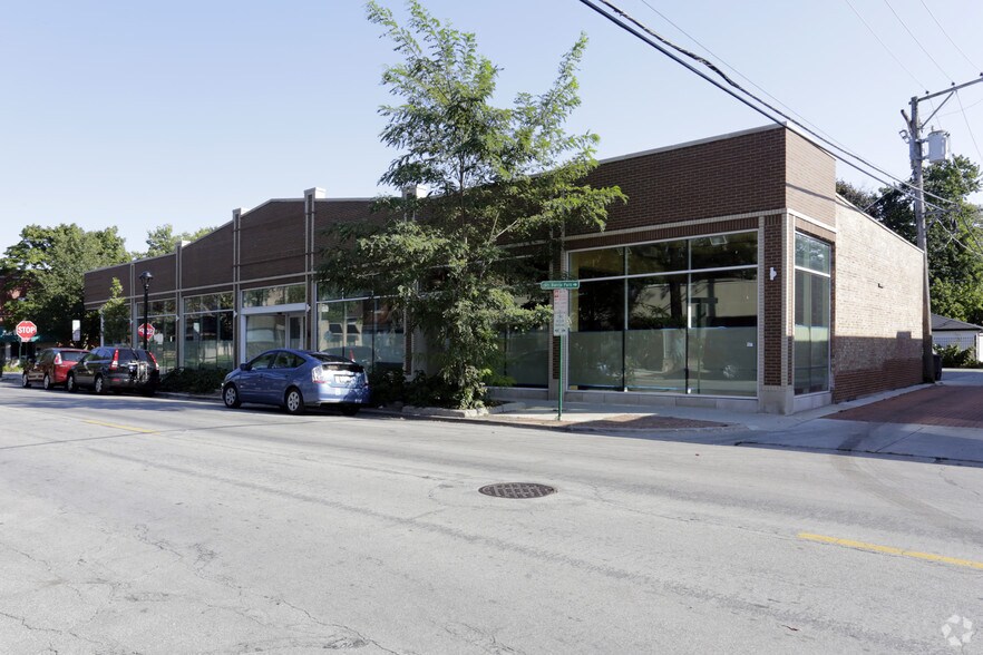 201-211 Harrison St, Oak Park, IL à vendre - Photo principale – Image 1 sur 19