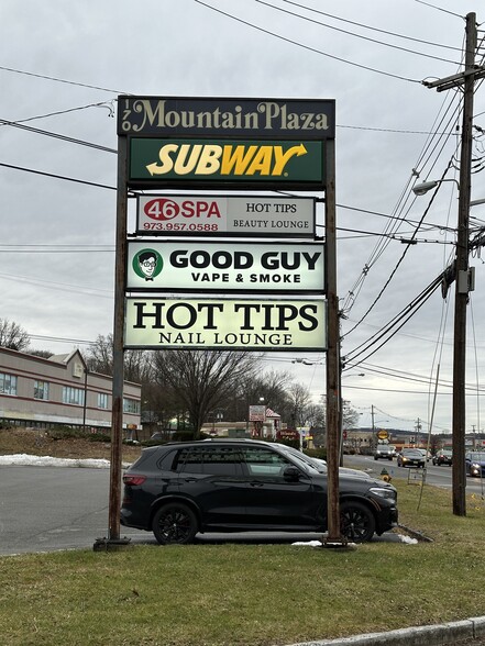 170 Route 46, Rockaway, NJ à louer - Photo de l’immeuble – Image 2 sur 4