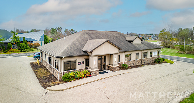 900 52nd St SW, Wyoming, MI à vendre - Photo principale – Image 1 sur 3