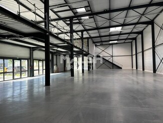 Plus de détails pour Bureau, Local d'activités à louer