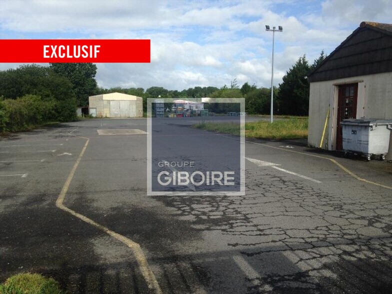 Industriel/Logistique dans Bruz à louer - Photo de l’immeuble – Image 3 sur 7