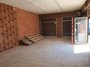 Local commercial dans Palau-solità i Plegamans, Barcelona à louer Photo intérieure– Image 2 sur 3