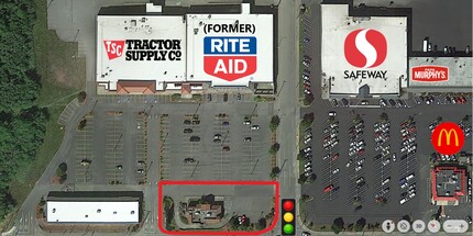 575 M St, Crescent City, CA à louer Aérien– Image 2 sur 2