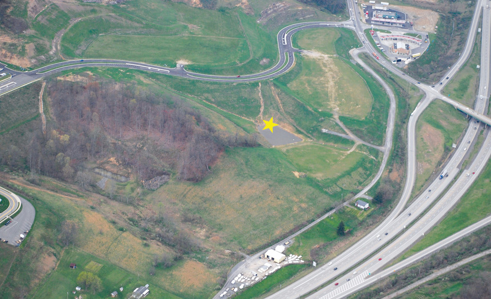 White Oaks Blvd, Bridgeport, WV à vendre - Photo principale – Image 1 sur 3