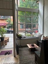 325 W 11th St, New York, NY à louer Photo de l’immeuble– Image 1 sur 4