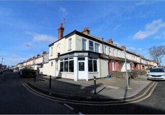 Plus de détails pour 169 South Av, Southend On Sea - Local commercial à vendre