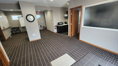 444 N 12th Ave N, South Saint Paul, MN à louer Photo intérieure– Image 2 sur 8