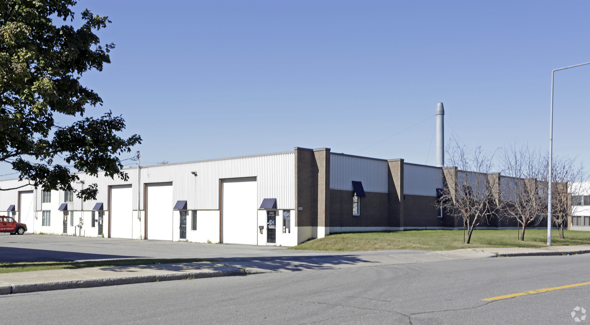 820-822 Boul Guimond, Longueuil, QC à vendre Photo principale– Image 1 sur 3