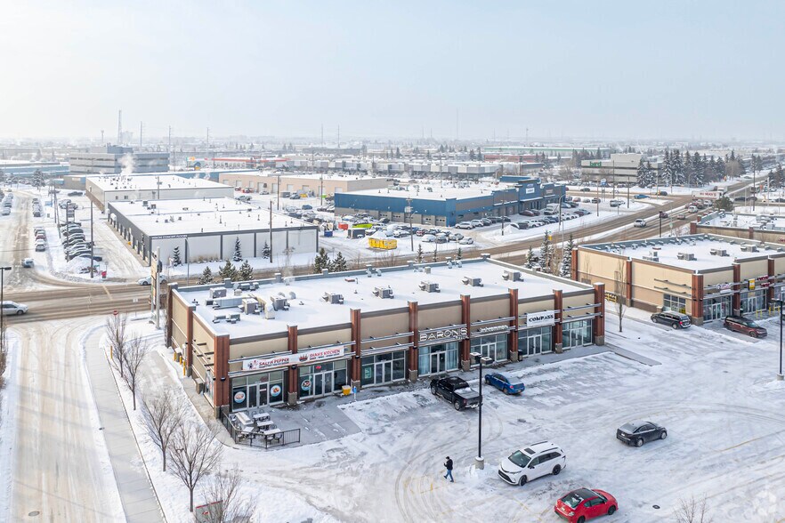 16904-16916 107th Ave NW, Edmonton, AB à louer - Aérien – Image 2 sur 3