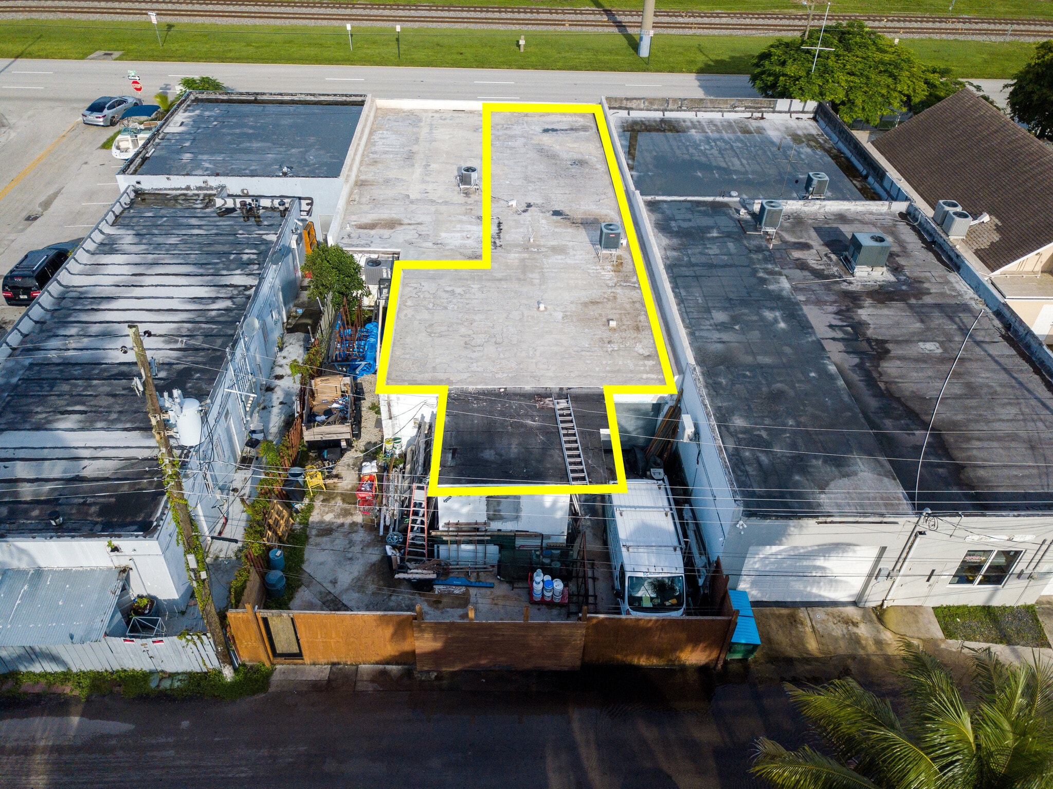 1316-1320 N Dixie Hwy, Hollywood, FL à louer Photo de l’immeuble– Image 1 sur 4