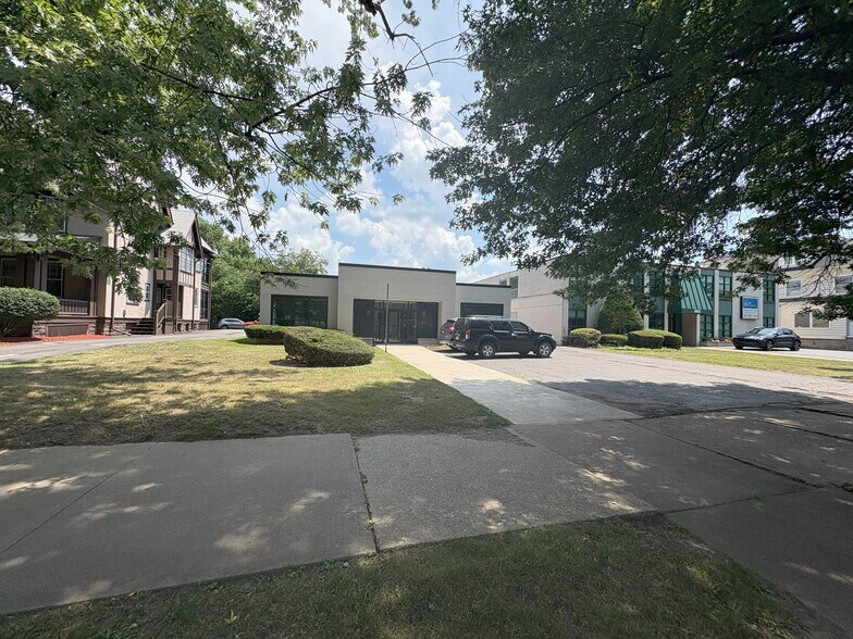 385 Wyoming Ave, Kingston, PA à louer - Photo de l’immeuble – Image 2 sur 3