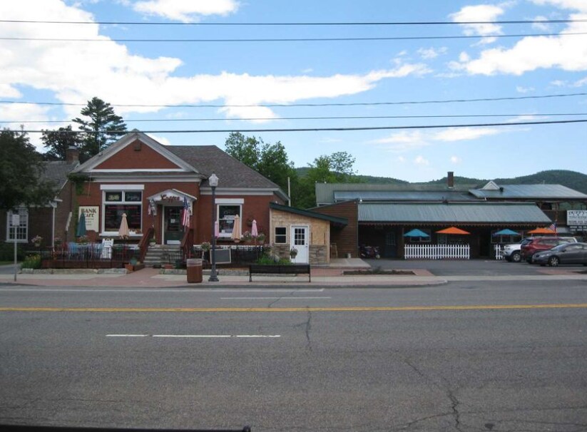 Established Restaurant and Tavern portefeuille de 3 biens à vendre sur LoopNet.fr Photo principale– Image 1 sur 9