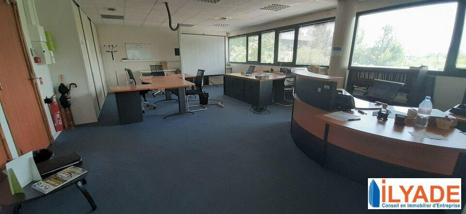 Bureau dans Aix-En-Provence à louer - Photo de l’immeuble – Image 2 sur 6