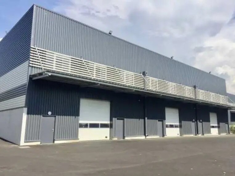 Local d’activités dans Aix-en-Provence à louer - Photo de l’immeuble – Image 2 sur 7