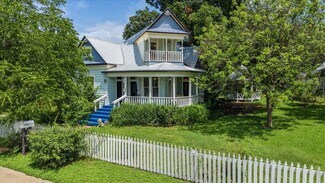 Plus de détails pour 702 E Main St, Round Rock, TX - Bureau à vendre