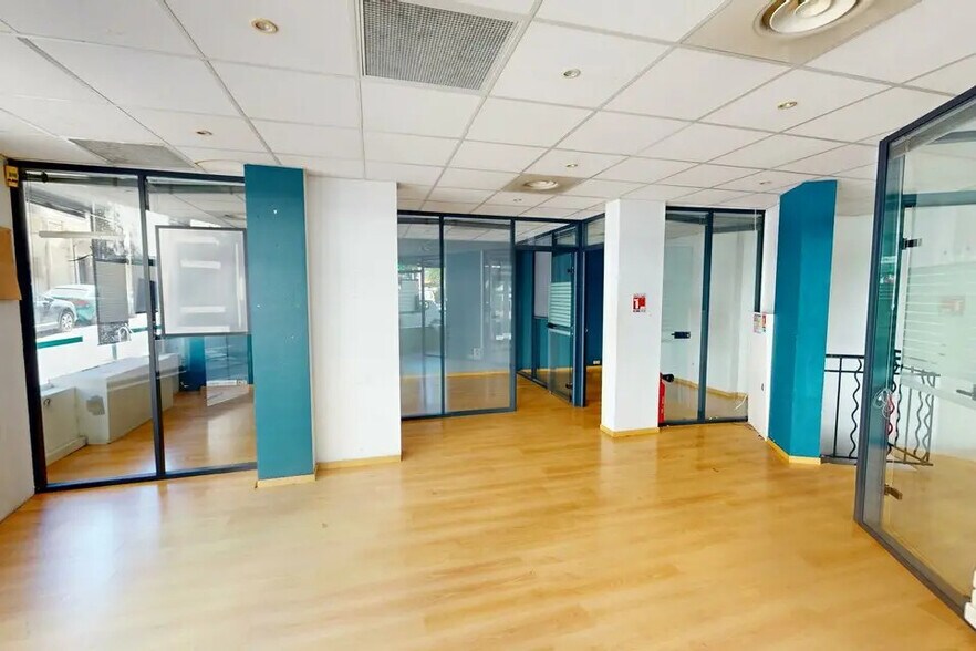 Local commercial dans Nice à louer - Photo de l’immeuble – Image 1 sur 5