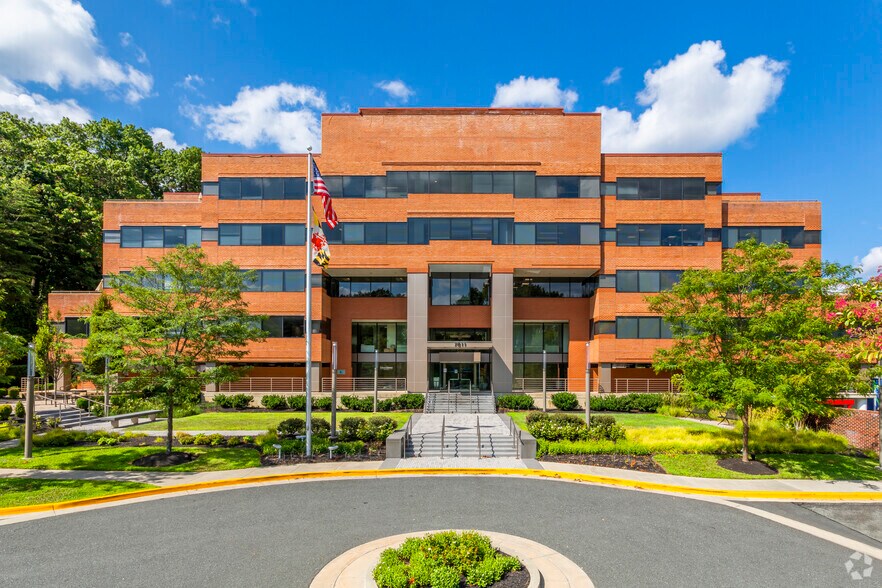 7811 Montrose Rd, Potomac, MD à louer - Photo principale – Image 1 sur 11