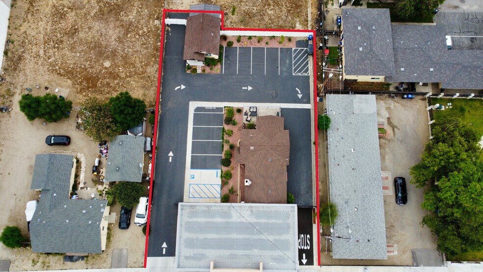 7893 Sierra Ave, Fontana, CA à louer - Photo de l’immeuble – Image 2 sur 7