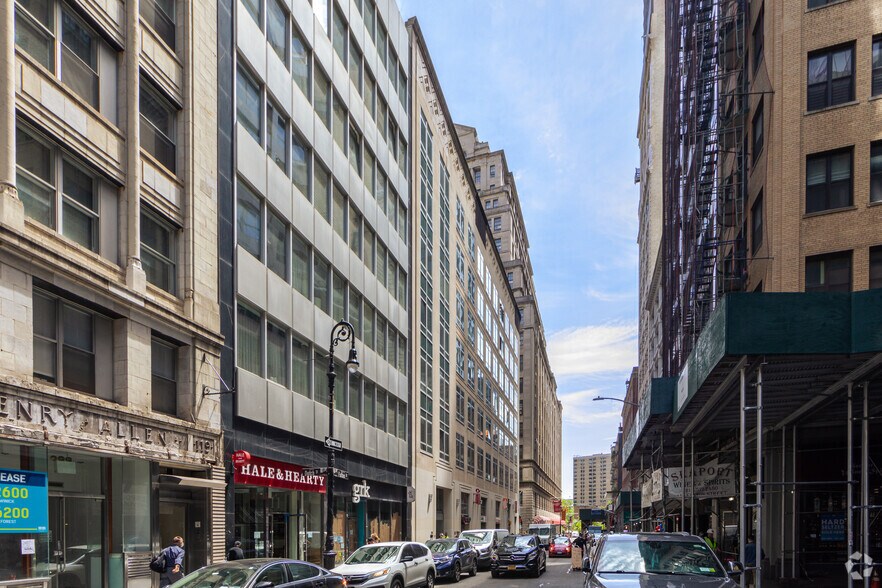 111 Fulton St, New York, NY à louer - Photo de l’immeuble – Image 3 sur 3
