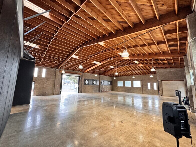 1366 Hornblend St, San Diego, CA à louer - Photo de l’immeuble – Image 3 sur 34