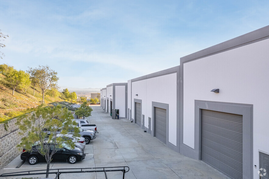 42210 Roick Dr, Temecula, CA à louer - Photo de l’immeuble – Image 3 sur 8
