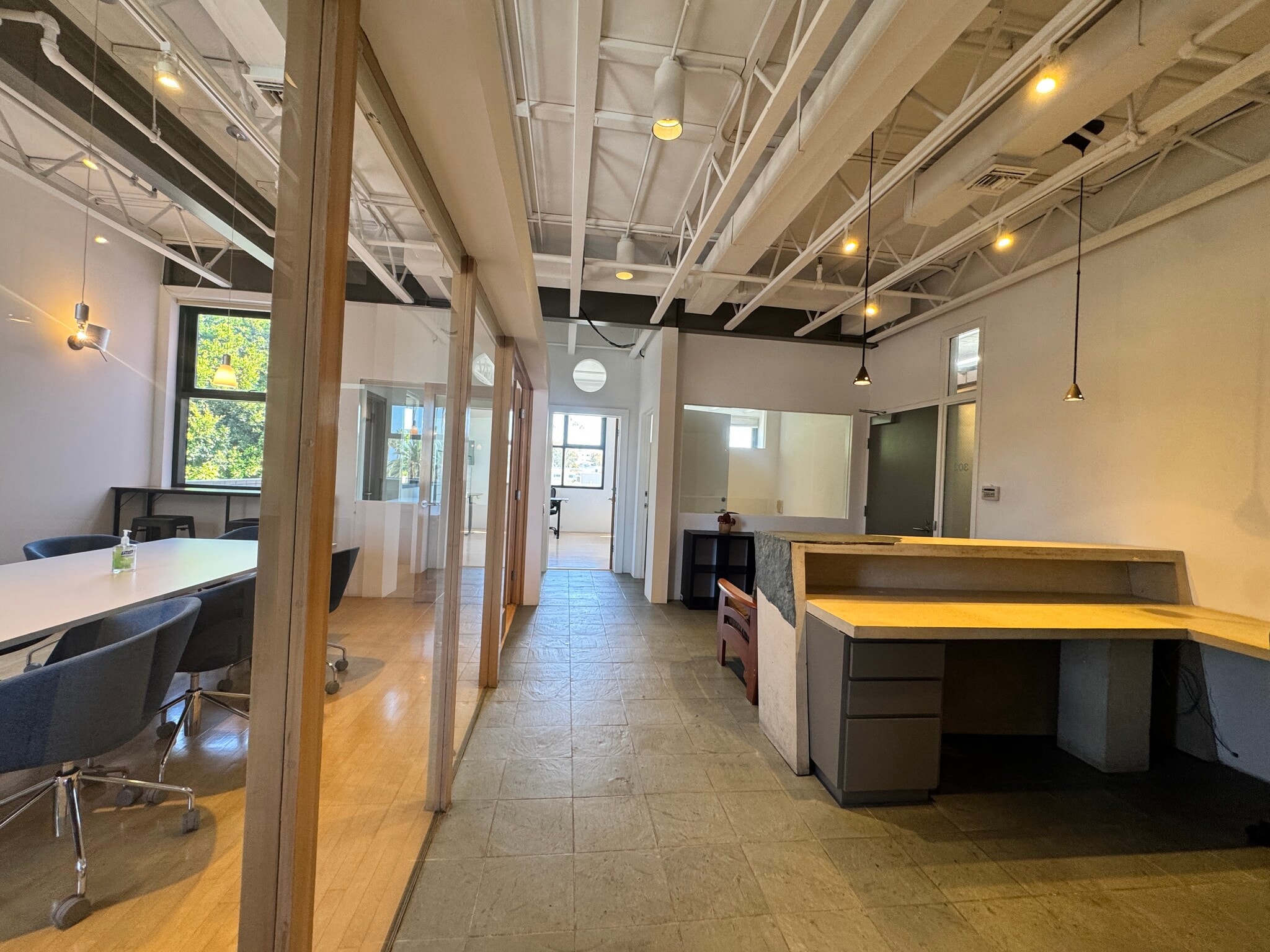 2110 Main St, Santa Monica, CA à louer Photo intérieure– Image 1 sur 6